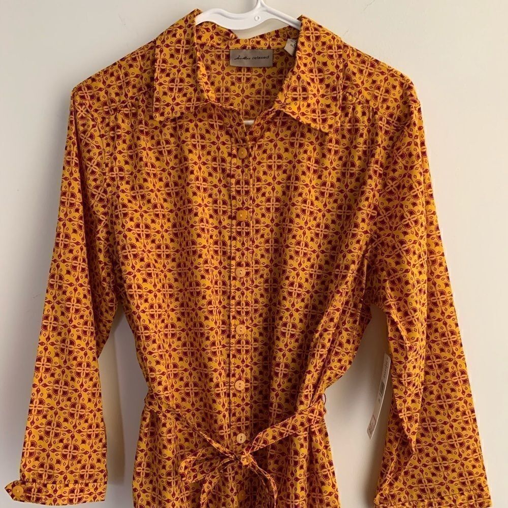 blouse - Picture 1 of 3